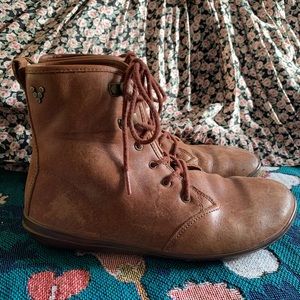 Vivobarefoot Gobi Hi size 40